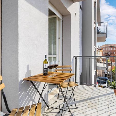 Appartamento Centrale Con Parcheggio E Wi-Fi Gratuito Ac アルバ エクステリア 写真
